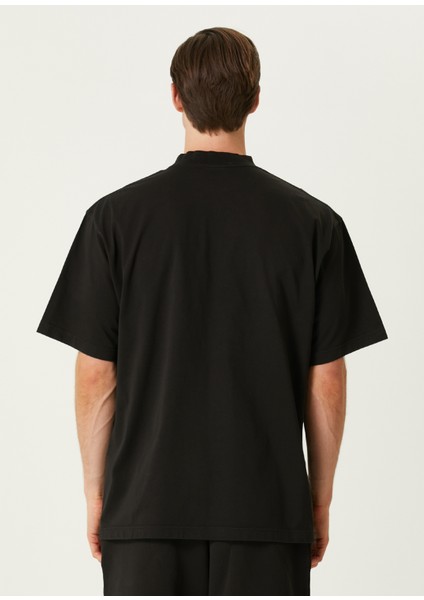 Siyah Gri Logo Baskılı T-Shirt fırsatları