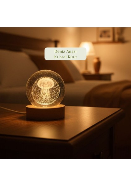 3D LED Deniz Anası Kristal Küre – Sarı Işıklı, Dekoratif ve Hediyelik Ürün