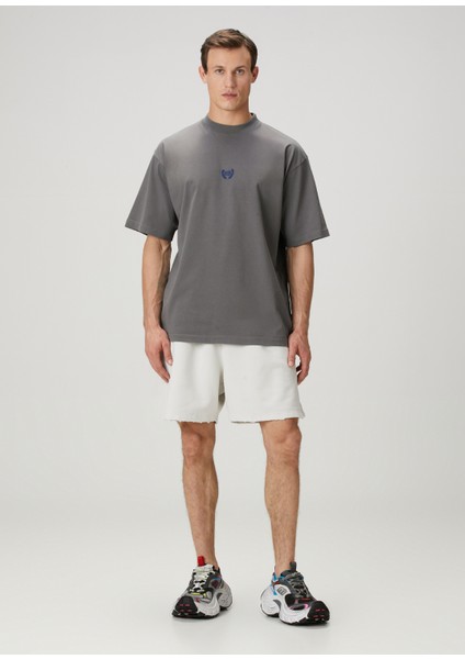 Koyu Gri Logo Nakışlı T-Shirt fiyatları