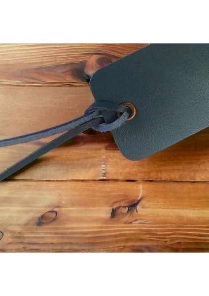 Deri Kitap Ayracı, Mavi modelleri