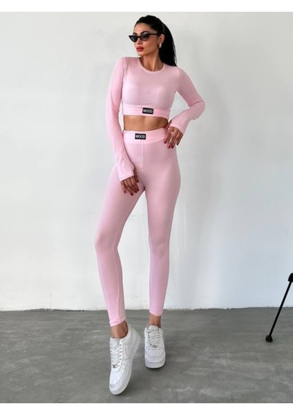 Uzun Kollu Parmak Detaylı Crop ve Tayt Takım Sporcu Tayt Takım