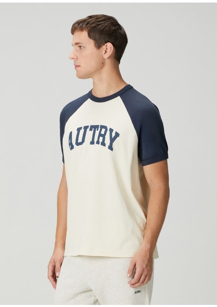 Beyaz Logo Baskılı T-Shirt modelleri