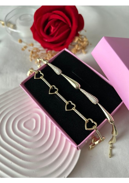 Taşlı Yonca Çiçek Bileklik Ezme Zincir Bileklik Altın Renk 2'li Vip Xuping Set Sevgiliye Hediye fiyatları