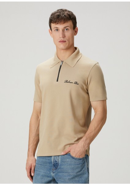 Bej Polo Yaka Logo Nakışlı T-Shirt modelleri