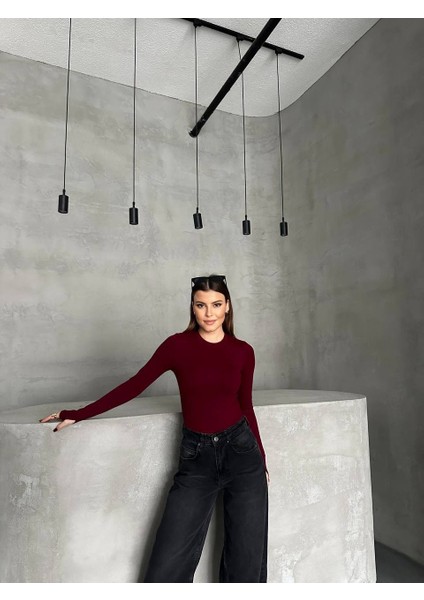 Bisiklet Yaka Parmak Geçmeli Body