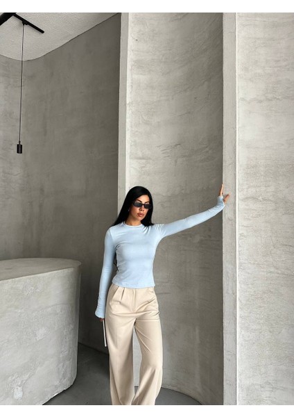 Bisiklet Yaka Parmak Geçmeli Body