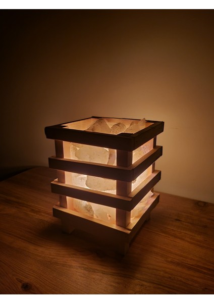 Ahşap Sepetli Tuz Lambası, Çankırı, 15-17 cm Genişlik, 22 cm Yükseklik