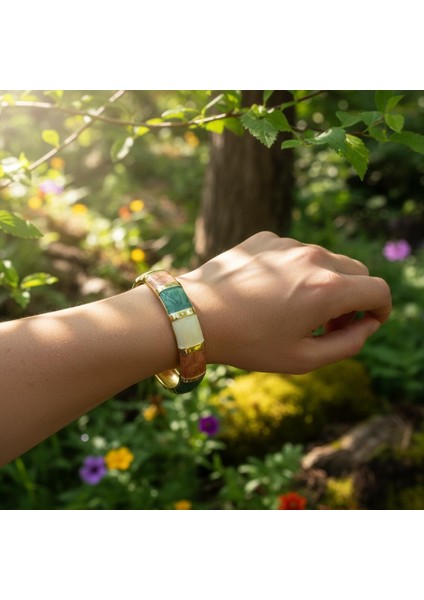 Renkli Mine Görünümlü Gold Kelepçe Bileklik - Trend Model fiyatları