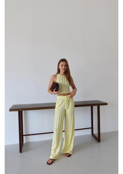 Dalga Dokulu Askılı Crop ve Beli Bağcıklı Pantolon Takım indirimleri