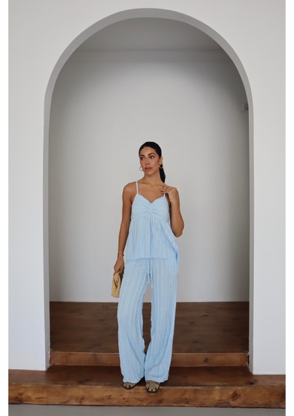 Fitil Desenli Askılı Bluz & Pantolon Ikili Takım fırsatları