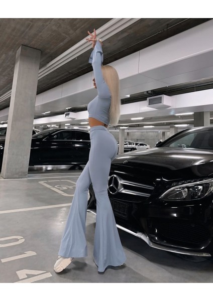 Kadın Crop Üst ve Ispanyol Paça Tayt Gök Mavisi Takım modelleri