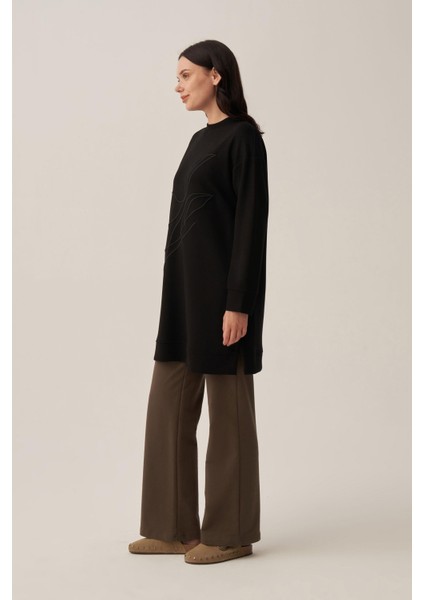 Siyah-Yumuşak Dokulu Nakışlı Sweatshirt fiyatları