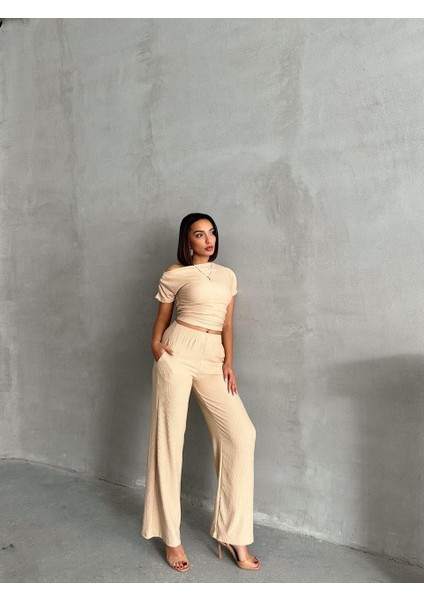 Tek Omuz Crop ve Bol Paça Pantolon Takım fiyatları