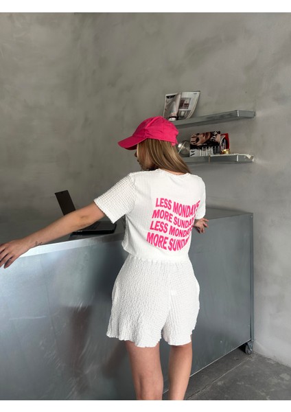 Rahat Fit Dokulu Şortlu Takım