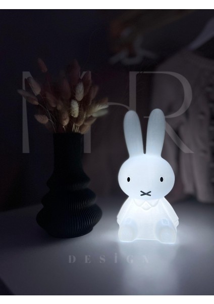 Beyaz Miffy Tavşan Gece Lambası, Orta Boy, Pilli, 18 Cm, Şık ve Rahatlatıcı Işık indirimleri