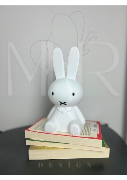 Beyaz Miffy Tavşan Gece Lambası, Orta Boy, Pilli, 18 Cm, Şık ve Rahatlatıcı Işık