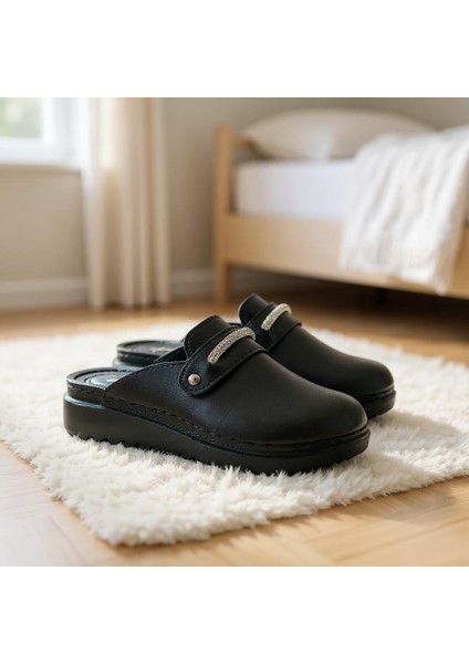 “perla Kadın Siyah Taş Detaylı Günlük Terlik / Loafer – Rahat ve Şık Ev & Dış Mekan Kullanımı” modelleri