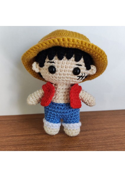 Amigurumi Luffy Figürü - One Piece Koleksiyonu