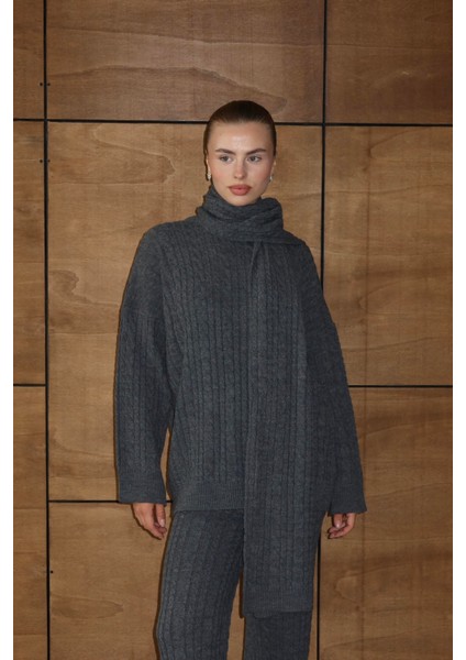 Atkılı Kablo Desenli Oversize Triko Takım