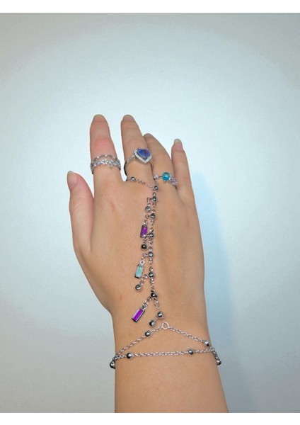 Sallantılı Kristal Zincir Detaylı Şahmeran Bileklik modelleri