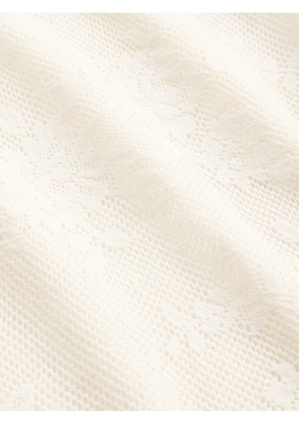 Kadın Krem Çiçek Desenli Dantel T-Shirt modelleri