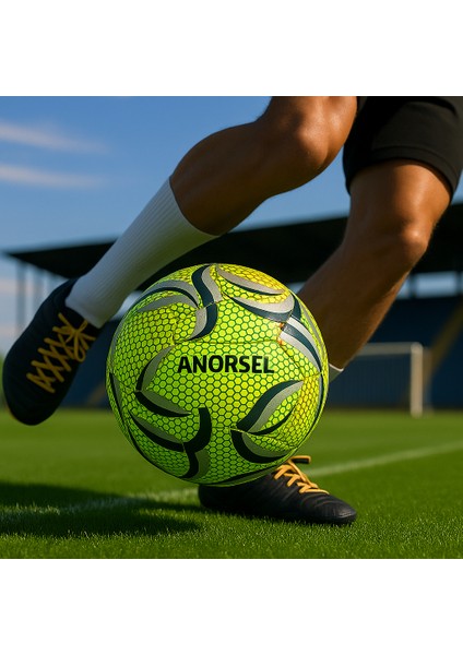 KARANLIKTA PARLAYAN FUTBOL TOPU fiyatları