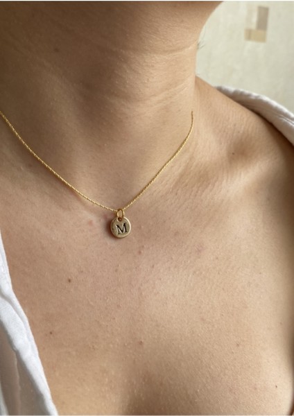 Gold Plaka Model M Harf Kolye fırsatları