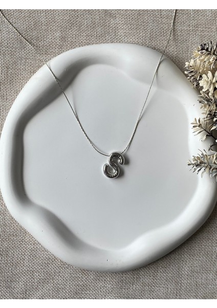 Kadın Balon S Harf Kolye - Bombeli Harf Kolye