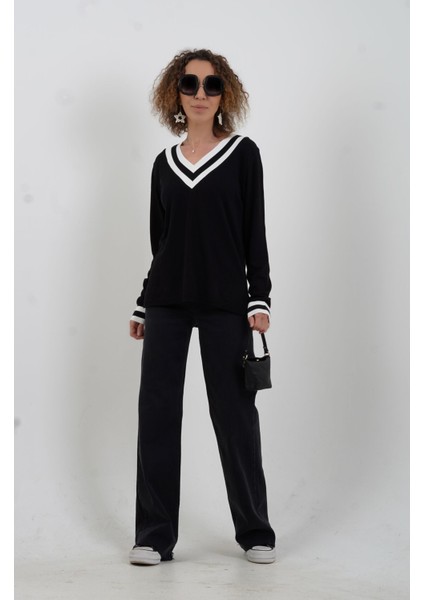 Siyah V Yaka Çizgili Özel Triko Kazak fiyatları