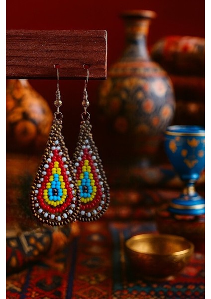 Renkli Boncuklu Damlacık Küpe – Bohem & Etnik Stil modelleri