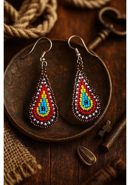 Renkli Boncuklu Damlacık Küpe – Bohem & Etnik Stil fırsatları