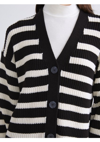 Yeni Sezon V Yaka Çizgili Kadın Triko Hırka modelleri