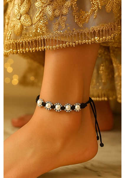 Siyah Makrome Inci ve Metal Çiçek Bileklik modelleri