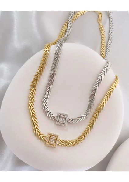 Ithal Baget Taşlı Kılçık Model Detaylı Kolye