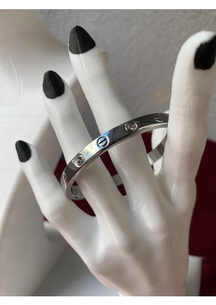 Kararmaz Çelik Kelepçe Gümüş Bileklik modelleri