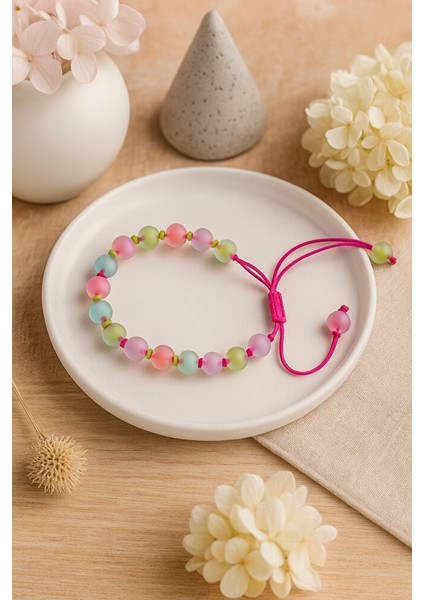 Renkli Mat Boncuklu Ayarlanabilir Makrome Bileklik – El Yapımı fiyatları