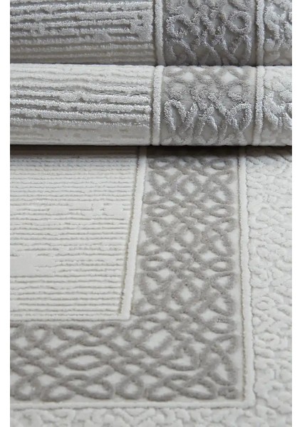 Batres Çerçeveli Krem Akrilik Makine Halısı indirimleri