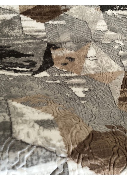 Vizon Kabartmalı Otantik Desen Kaymaz Taban Yıkanabilir Halı Yolluk indirimleri