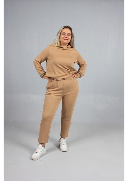 Taş Işıltılı Kapşonlu Büyük Beden Eşofman Takımı Kahve
