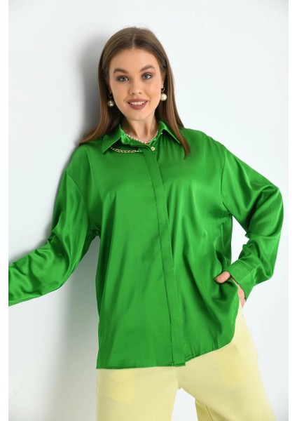 Kadın Gömlek Zincir Detaylı Saten Gömlek Yeşil - 22026