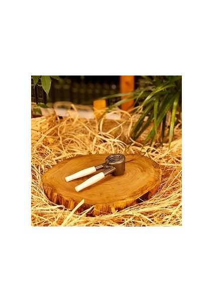 Metal Fındık Kıracak Beyaz Saplı (5067)