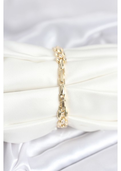 Pirinç Gold Renk Zincir Model Zirkon Taşlı Kadın Bileklik - EBJ251010W38201 fiyatları