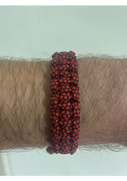 Kırmızı Siyah Paracord Bileklik fırsatları