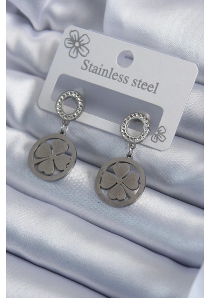 316L Çelik Gümüş Renk Zirkon Taşlı Yonca Model Işleme Detay Kadın Küpe - TJ-BKP7934