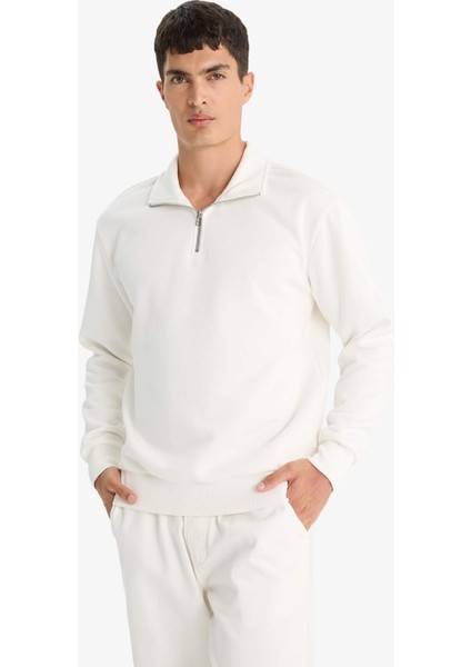 Regular Fit Dik Yaka Yarım Fermuarlı Basic Düz Sweatshirt X7405AZ25AU modelleri