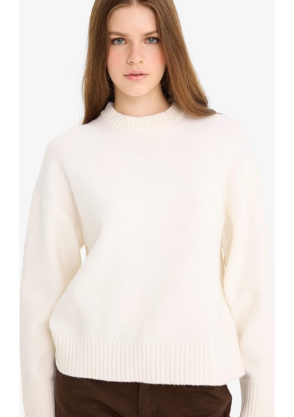 Oversize Geniş Kalıp Bisiklet Yaka Triko Kazak R6044AZ25WN modelleri