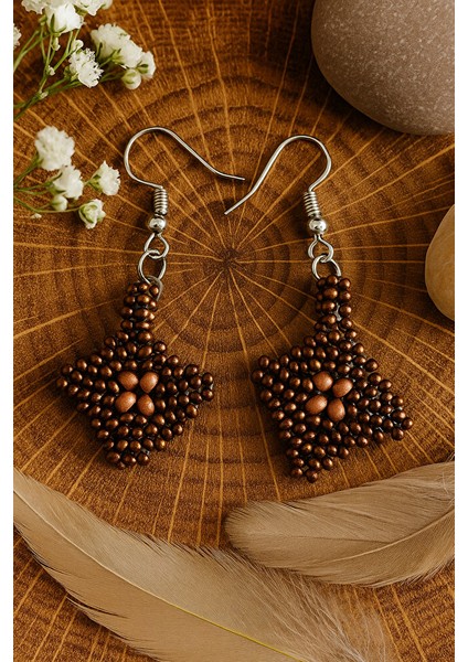 Bronz Tonlu El Yapımı Kare Boncuk Küpe – Etnik Zarafet fırsatları