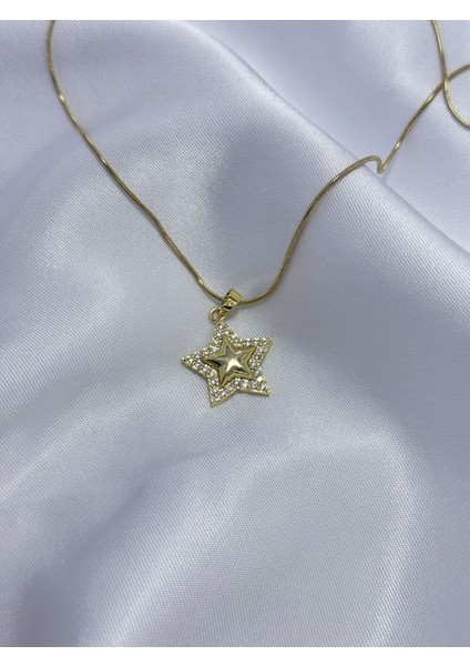 Starry Charm Kolye fırsatları