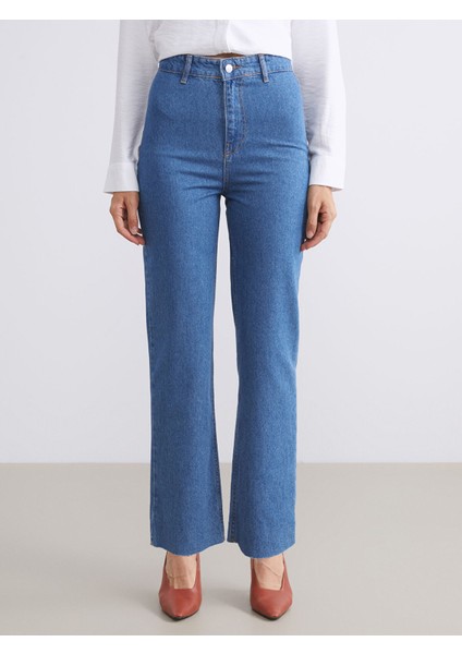 Yeni Sezon Straight Fit Kadın Jean Pantolon fiyatları