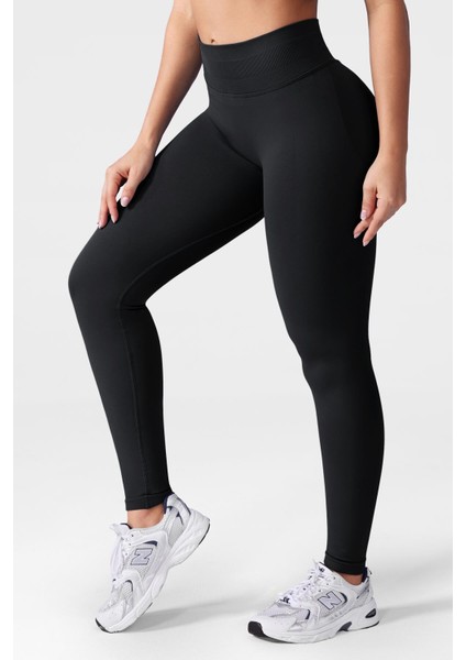 Luna Büzgülü Seamless Toparlayıcı Dikişsiz Push-Up Spor Tayt - Siyah indirimleri